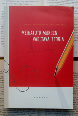 Mediatutkimuksen vaeltava teoria (nid.)