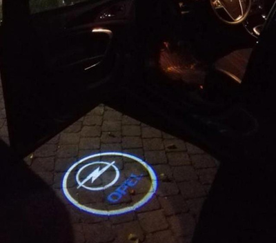 Opel Antara logolliset ovivalot — logo maahan (2