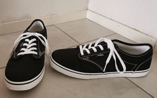 Vans Atwood Low 40,5 - uudet