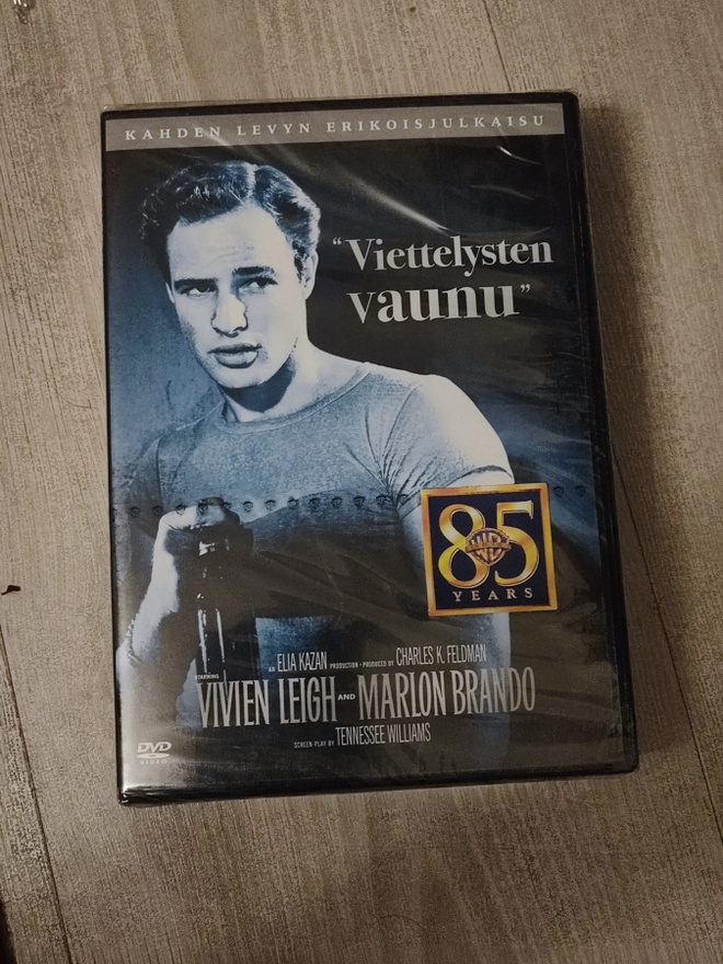 Viettelysten vaunu UUSI Marlon Brando Vivien Leigh