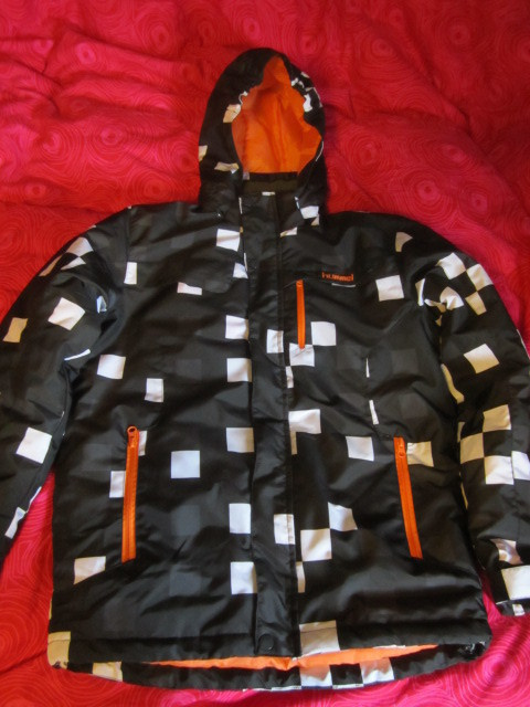 Hummel Ulkoilutakki / Takki 160 cm ohut toppaus  UNISEX