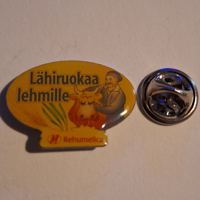 LÄHIRUOKAA LEHMILLE PINSSI