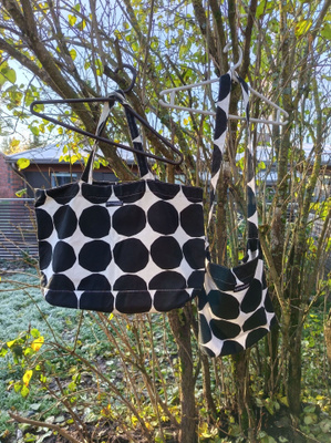 Marimekko kangaskassi ja olkalaukku Kivet