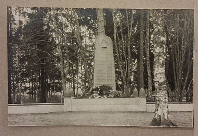 Hyvinkää: 1928 Sankaripatsas *** (209)