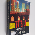 Arthur Hailey : Hotelli - pikkukuva 1