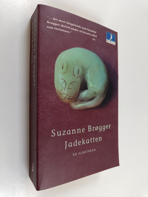 Suzanne Brögger : Jadekatten : en släktsaga