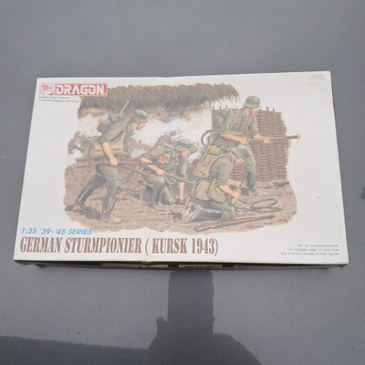 Dragon 1/35 German Sturmpioneer Kursk