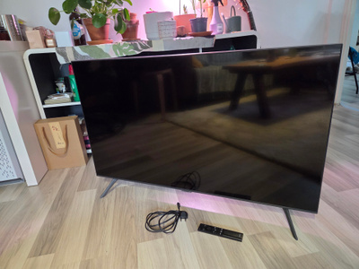 43" Samsung UE43AU7105K