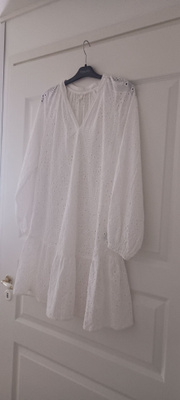 H&M Mama broderie anglaise mekko S/M ( käyttämätön)