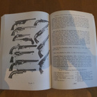 Guns of The Wild West kirja - pikkukuva 3