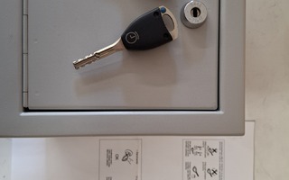 Kaappi Abloy Protec cliq lukolla