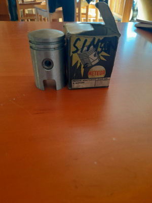 Simson mopon mäntä