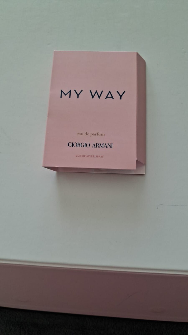 Hajuvesinäyte  My Way Armani