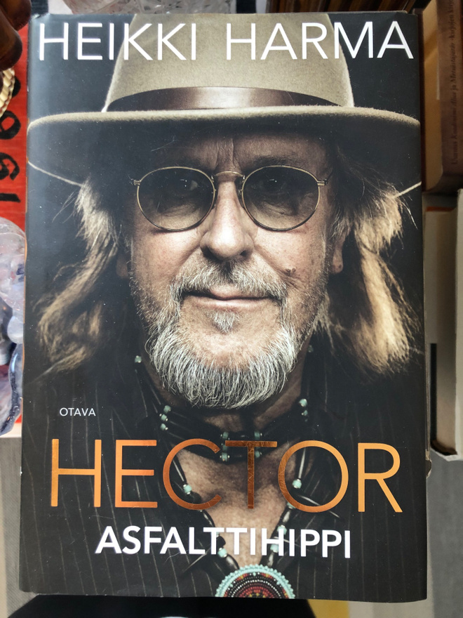 Heikki Harma: Hector Asfalttiprinssi. 2017. 1.p.