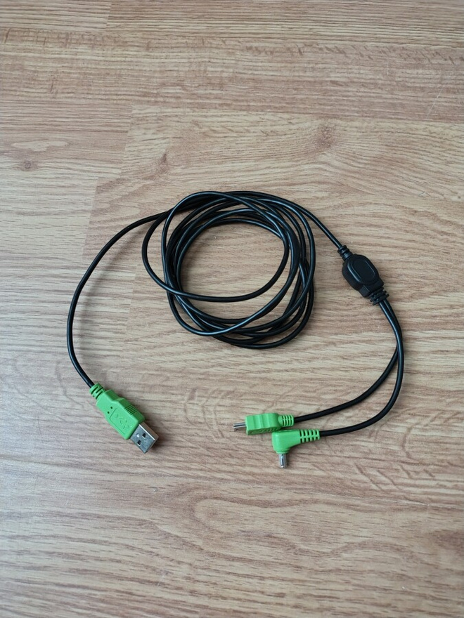 PSP lataus ja tiedonsiirto kaapeli