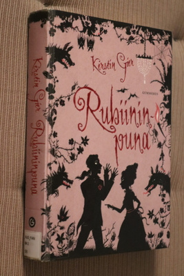 Kerstin Gier : Rubiininpuna ( 1.p. 2012 k.po )