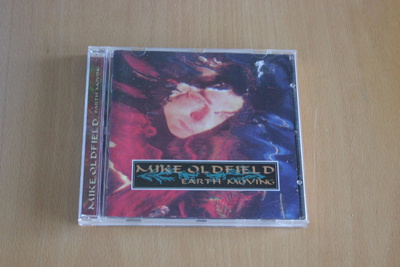 Mike Oldfield: Earth Moving