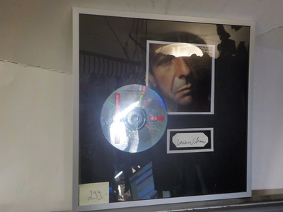 LEONARD COHEN TAULU ITSE MESTARIN NIMMARILLA