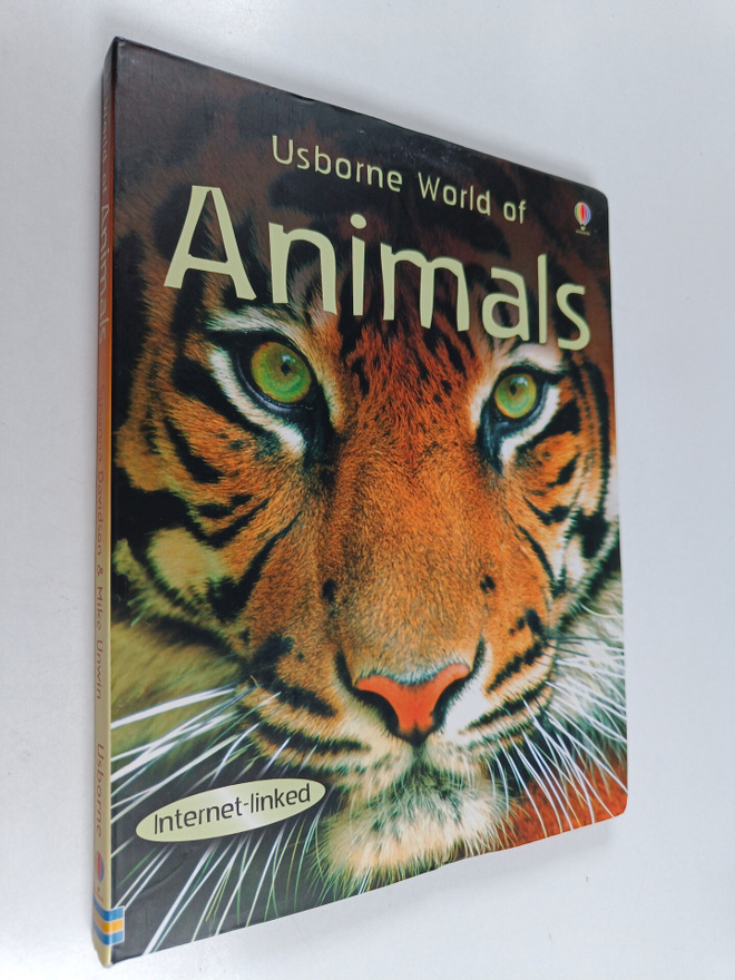 Susanna Davidson ym. : Usborne World of Animals