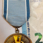 VANHA Mitali Ansiomitali Suomen Urheilu Isänmaa Kultaristein - pikkukuva 1