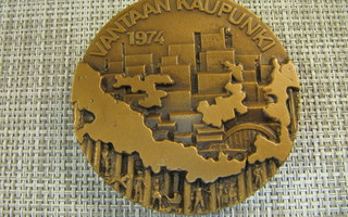 Vantaan Kaupunki mitali 1974 / H.Häiväoja 1974.