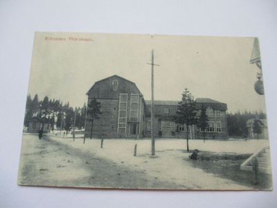 Riihimäki Yhteiskoulu *