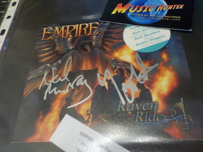 EMPIRE - RAVEN RIDE KANSILEHTI KAHDELLA NIMMARILLA