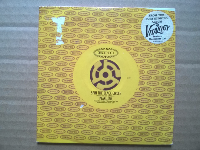 Pearl Jam - Spin The Black Circle CDS