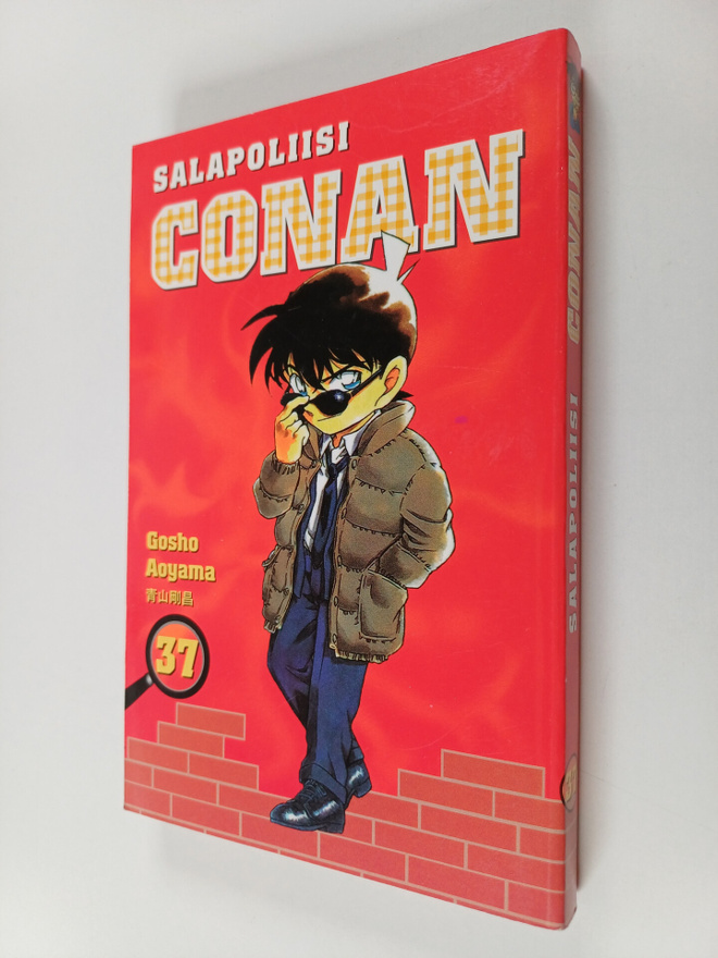 Gosho Aoyama : Salapoliisi Conan 37