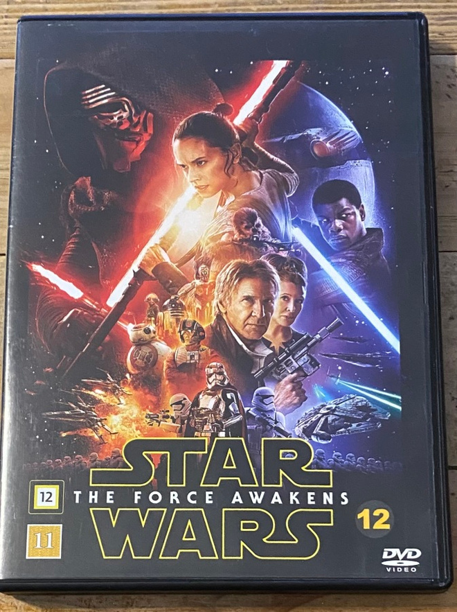 STAR WARS THE FORCE AWAKENS DVD