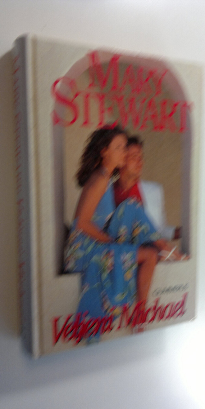 Mary Stewart : Veljeni Michael : jännitysromaani