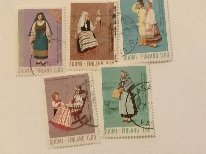 732-736/ 1973 Kansanpukuja sarja o leimattu