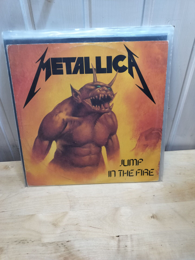 Metallica – Jump In The Fire