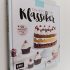Sara Plavic ym. : Ein Herz fur Klassiker : 50 Backrezepte... - pikkukuva 1