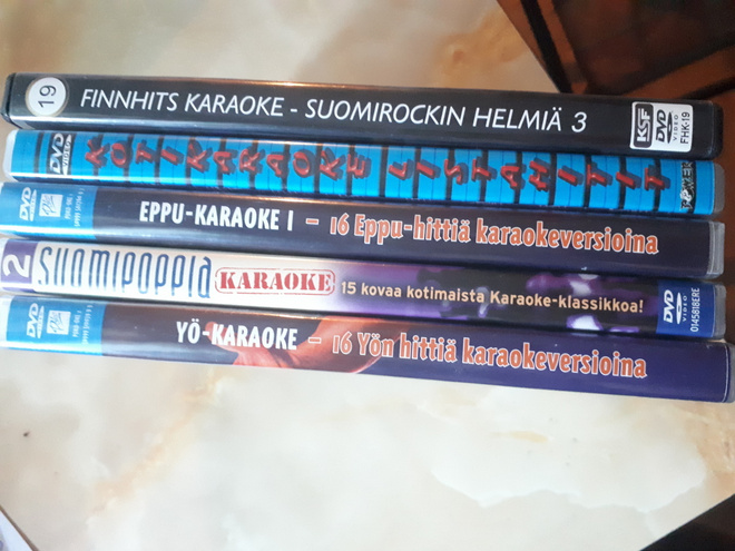 Yö ym karaoke dvd levyjä