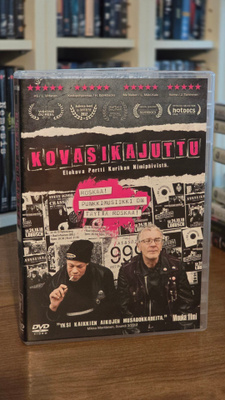 Cop out Pari kyttää Bruce Willis