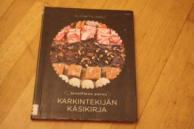 Elizabeth Labau Maailman paras Karkintekijän käsikirja Y1