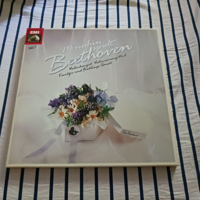 Menuhin, Beethoven – Menuhin Spielt Beethoven lp box hieno