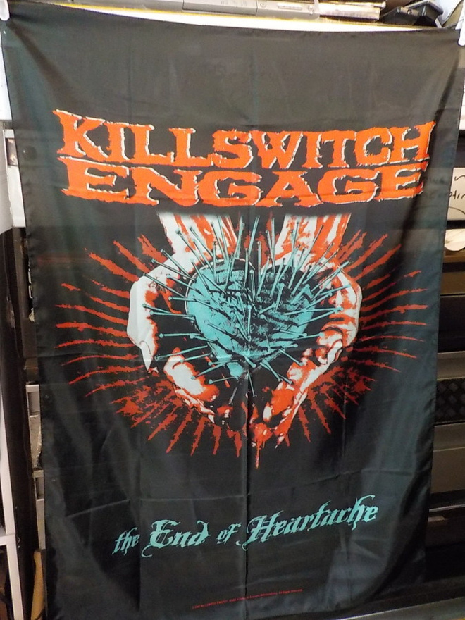 KILLSWITCH ENGAGE SEINÄLIPPU