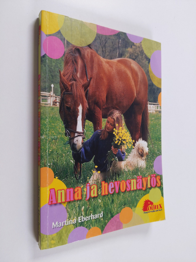 Martina Eberhard : Anna ja hevosnäytös