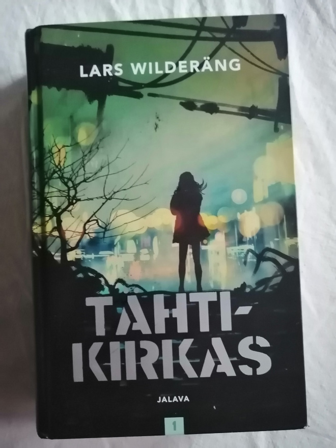 Wilderäng, Lars: Tähtitrilogia (3 kirjaa)