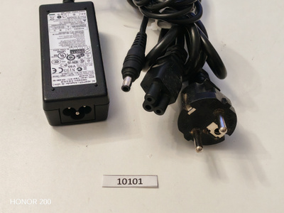 Alkuperäinen Delta ADP-40MH BB - AC/DC-ADAPTERI 19V = 2.1A