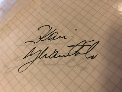 Kari Ylianttila nimikirjoitus paperilla