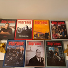 Sopranos 1-6 Seasons+Keittokirja+On The Sopranos+Kahvimuki - pikkukuva 1
