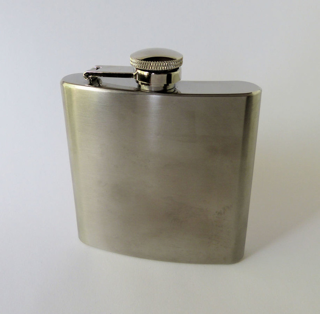 Taskumatti ruostumatonta terästä, Stainless Steel