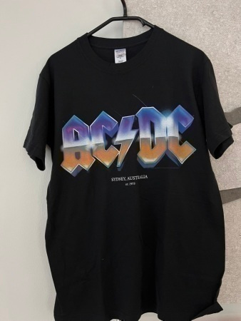 AC/DC T-PAITOJA 20eur/kpl - Paidat uusia