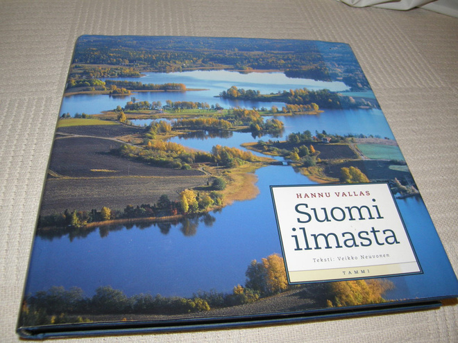 Vallas - Neuvonen Suomi ilmasta  -sid