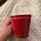 The Story Of Moomin Valley punainen muumimuki - pikkukuva 4