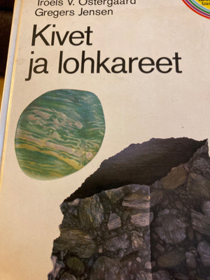 ÖSTERGAARD - JENSEN: KIVET JA LOHKAREET