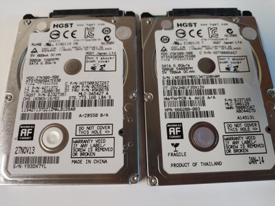 Kovalevyjä HGST 500GB,2kpl,kannettavaan tietokoneeseen.